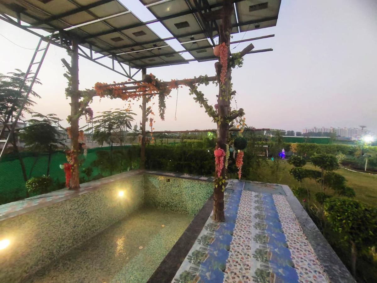 Shaw Estate-Farm House For A Small Parties-Jp Farm Greater Noida Exterior photo