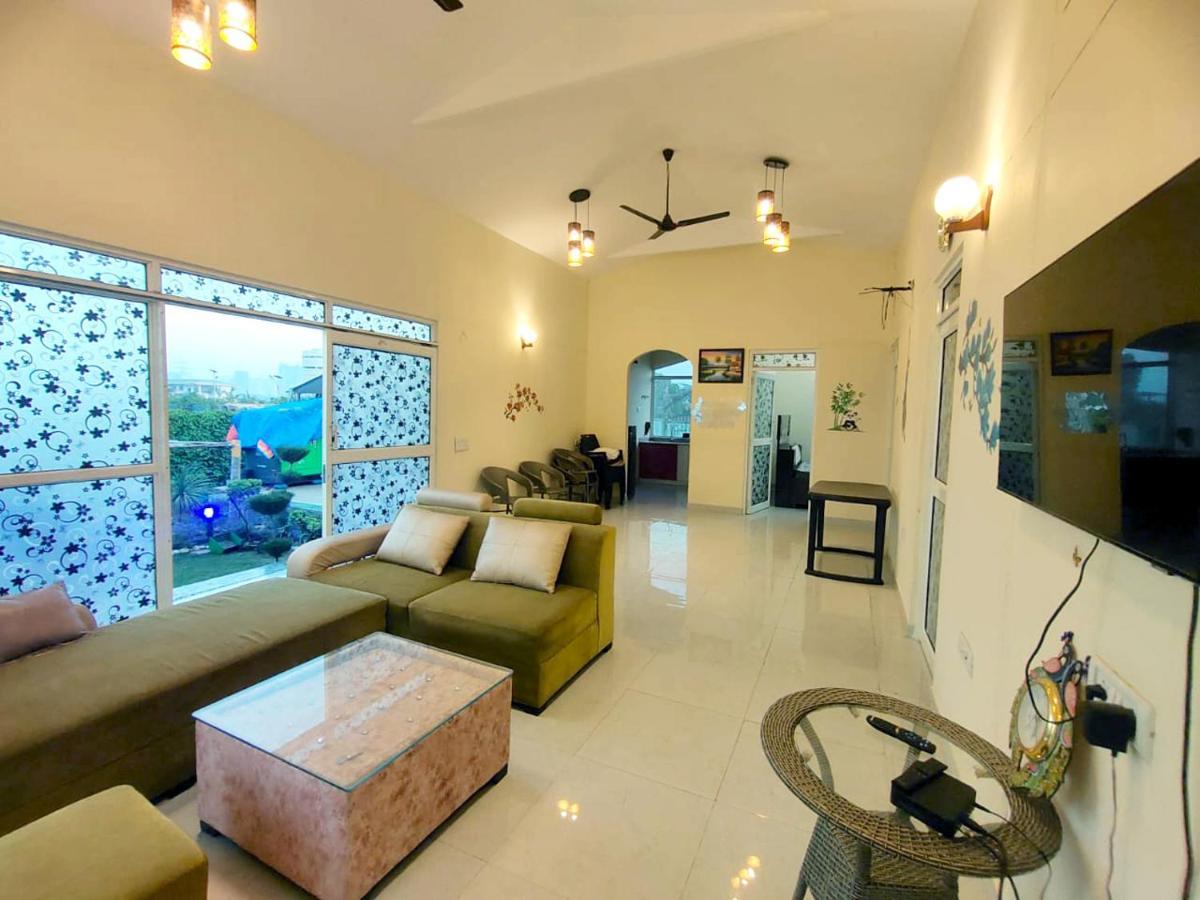 Shaw Estate-Farm House For A Small Parties-Jp Farm Greater Noida Exterior photo