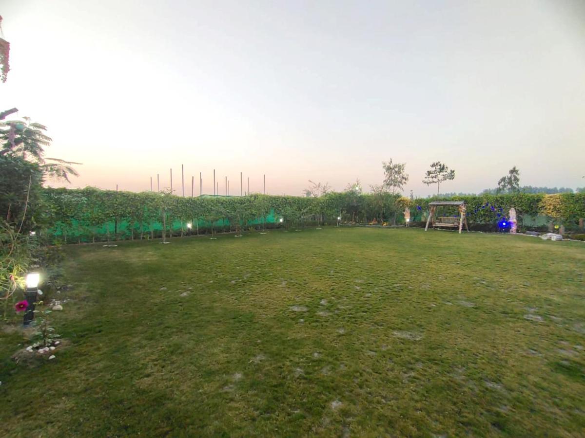Shaw Estate-Farm House For A Small Parties-Jp Farm Greater Noida Exterior photo